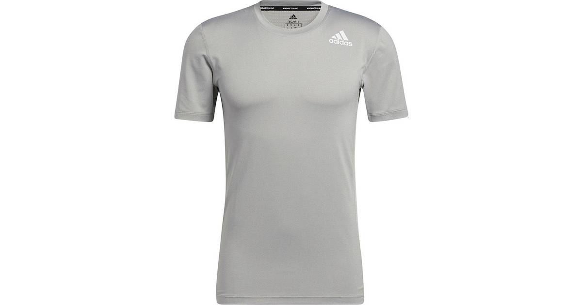 Adidas Techfit T-shirt Men - Mgh Solid Grey • Se pris