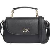 Calvin Klein Väskor (1000+ produkter) på PriceRunner »