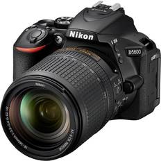 DSLR-kameror Nikon D5600 + 18-140mm VR