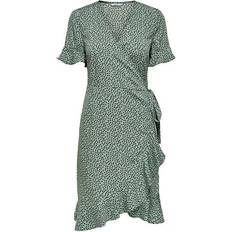Långa klänningar - Volanger Kläder Only Olivia Wrapped Dress - Green/Chinois Green