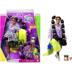 Barbie Hundar Dockor & Dockhus Barbie Extra Doll #7 In Top & Furry Shrug with Pet Pomeranian GXF10