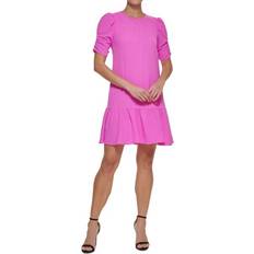 Korta klänningar - Rosa DKNY Ruched Sleeve Trapeze Dress - Cosmic Pink