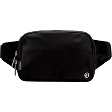 Lululemon Everywhere Belt Bag 2L - Black/White