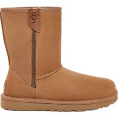 UGG 39 - Dragkedja Skor UGG Classic Short Bailey Zip - Chestnut