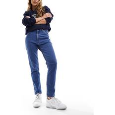 Wrangler Dam - L34 Byxor Wrangler – – Mellanblå tvättade, smala jeans kort design