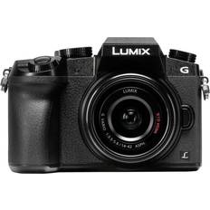 DSLR-kameror Panasonic Lumix DMC-G70 + 14-42mm OIS