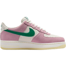 Nike Herr - Rosa Sneakers Nike Air Force 1 '07 LV8 M - Sail/Medium Soft Pink/Alabaster/Malachite