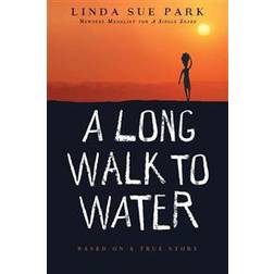 A Long Walk to Water: Based on a True Story (Häftad, 2011)