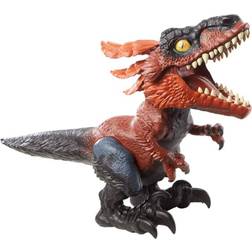 Mattel Jurassic World Dominion Uncaged Rowdy Roars Pyroraptor-dinosaurieactionfigur, leksak med interaktiva rörelser och som reagerar på ljud och beröring GYW89